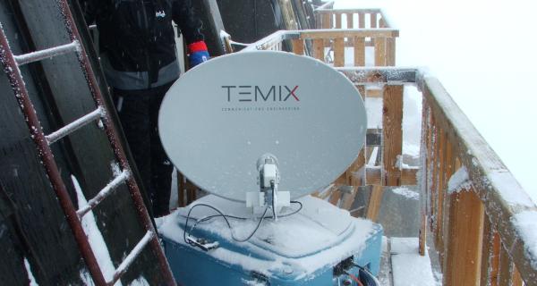 Hybrid Mobile Terminals